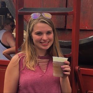 Meet your Posher, Amber